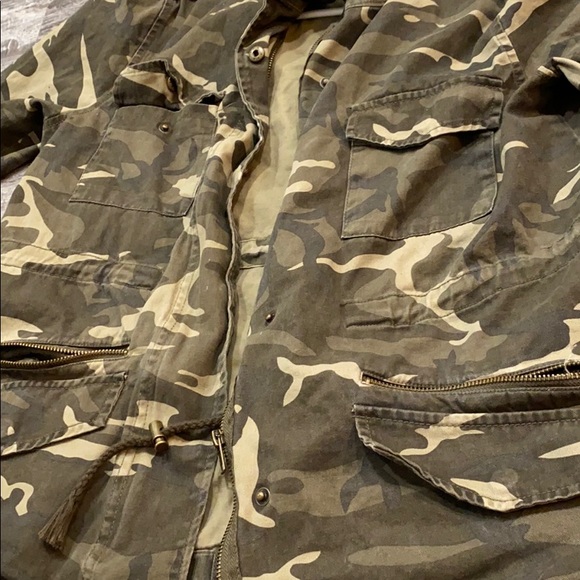 Jacket - Picture 2 of 4